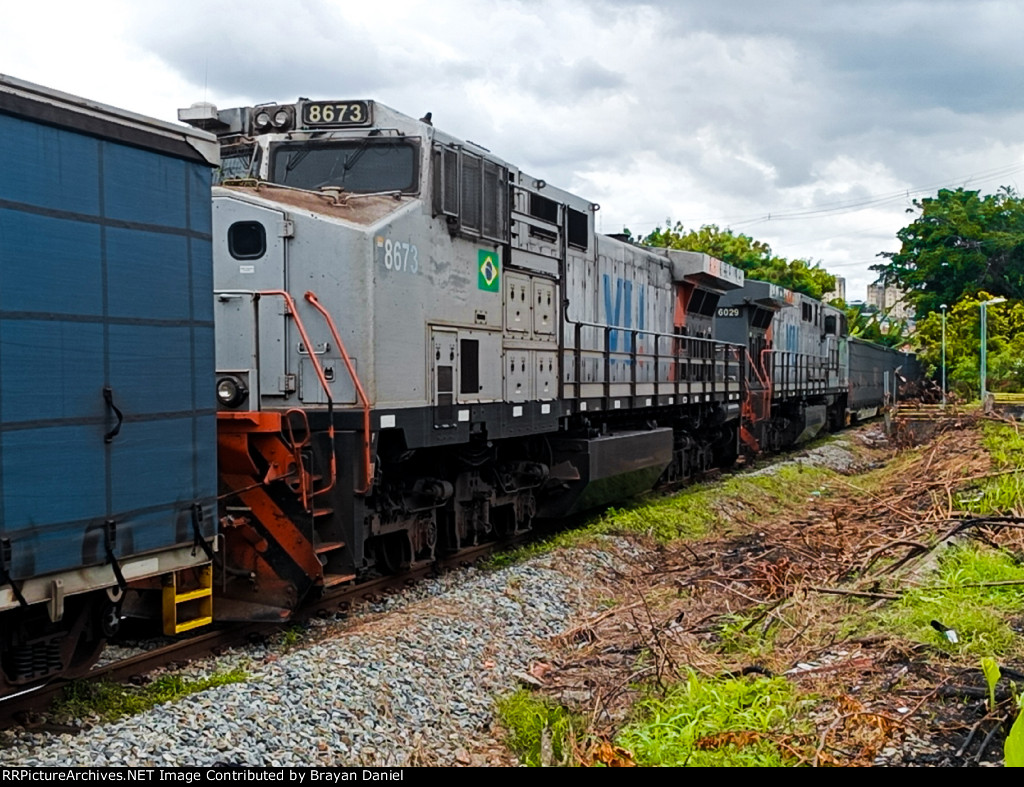 VLI 8673
